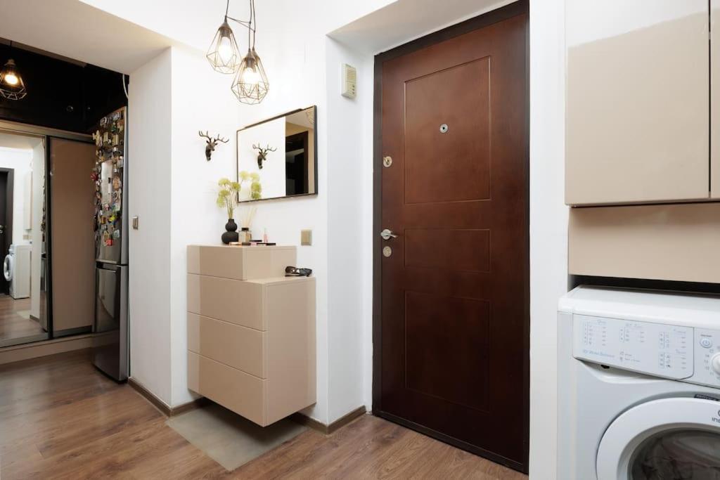 Ferienwohnung Little Paris Boutique Bukarest Exterior foto